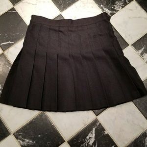 American apparel black tennis skirt